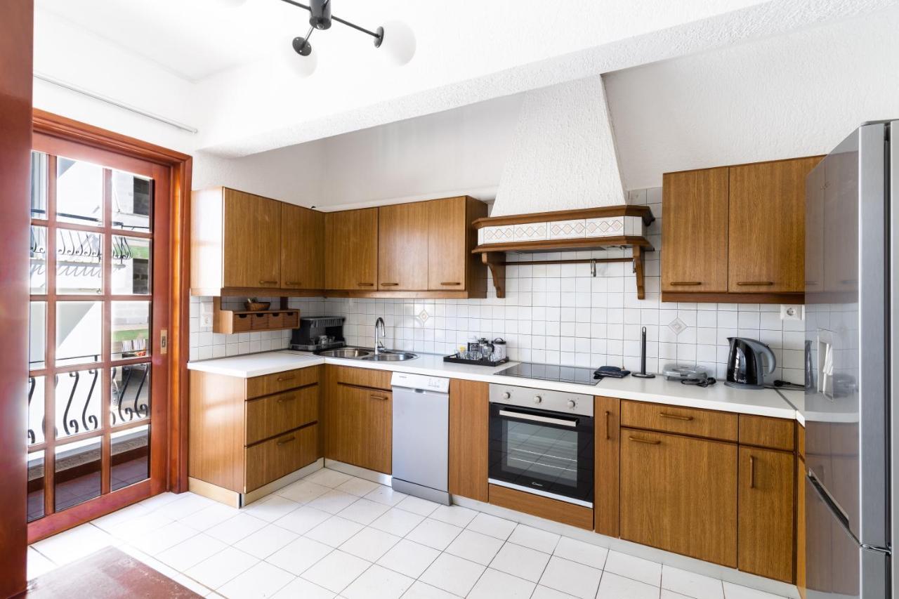 Aiolos Luxury Alimos Center Suite II Near The Sea Athens Ngoại thất bức ảnh
